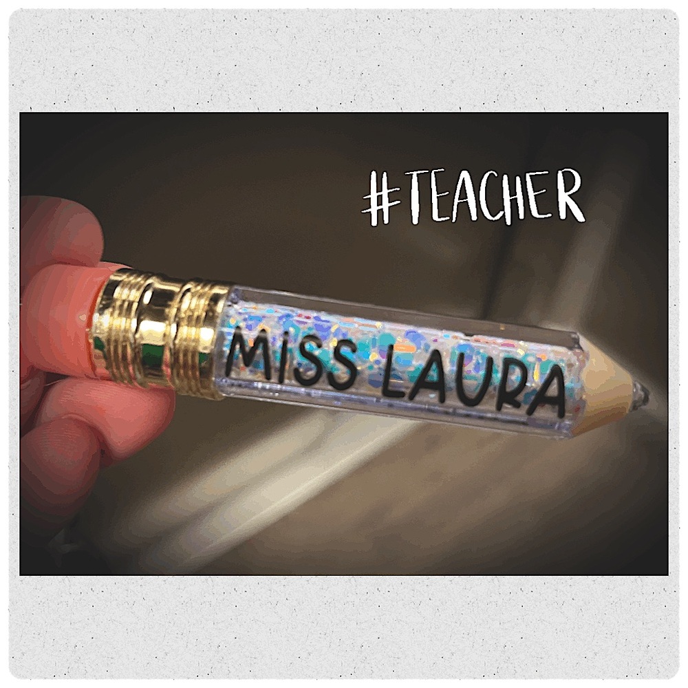 Meet your Posher, Laura